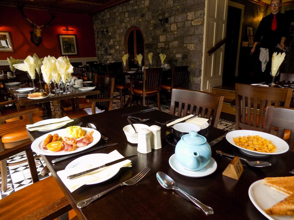 The Highlands Hotel Glenties Exterior photo